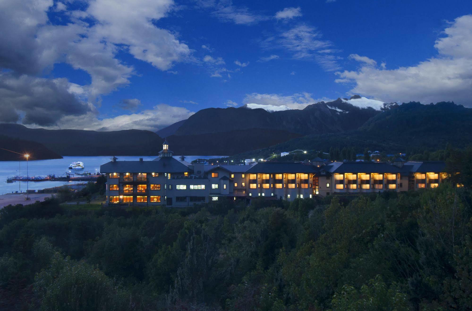 Hotel Loberias Del Sur Puerto Chacabuco Exterior foto